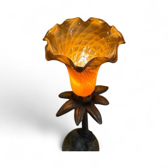 Vintage Rooster Table Lamp with Amber Glass Shade - Picture 4 of 4
